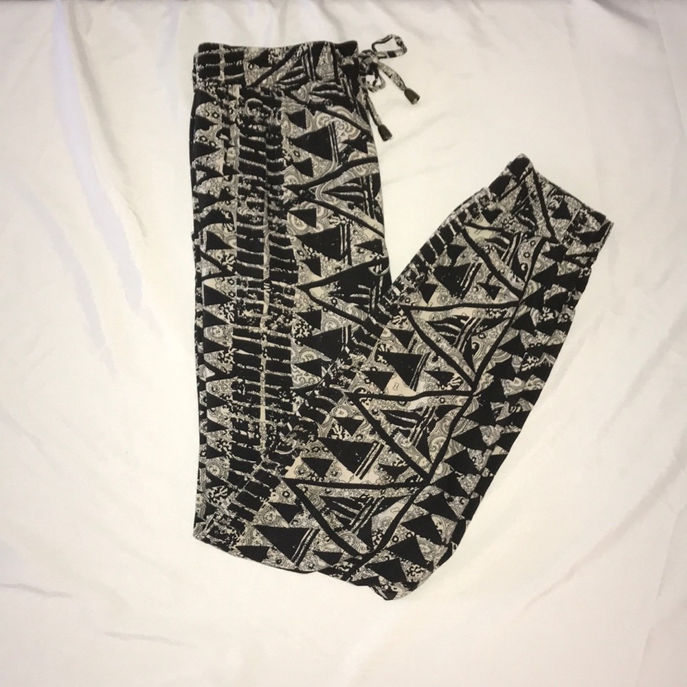 Black and Cream Aztec Printed Silk Mossimo Joggers